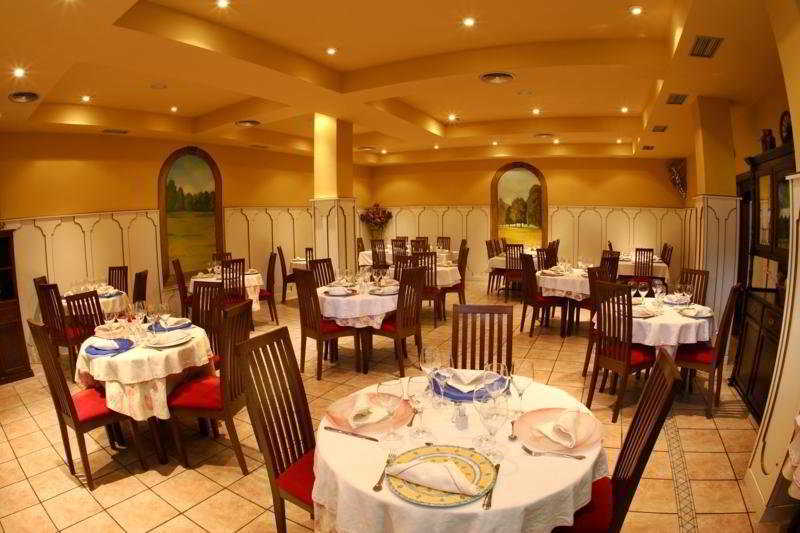 Hotel Comillas Exterior photo